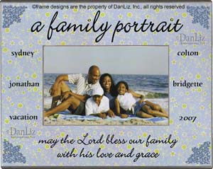 Family Portrait frame ©DLE, Inc.